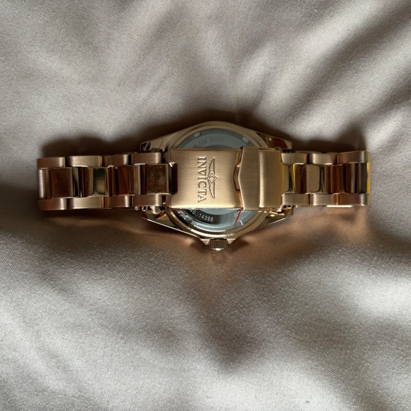 Invicta Women’s Watch - Picture 3 of 4